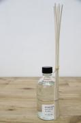 リードディフューザー　Musk　savon